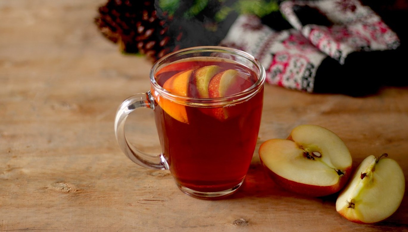 Winter Apple Pimms Cocktail Recipe